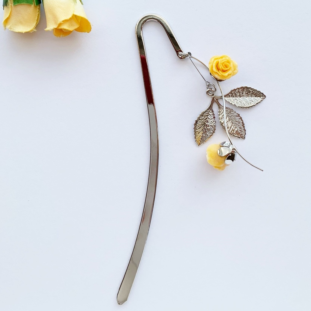 黄薔薇 つるバラのしおり