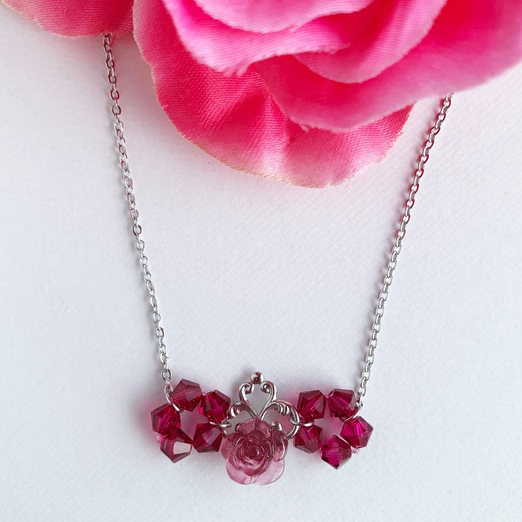 ルビーのバラカーニバルネックレス