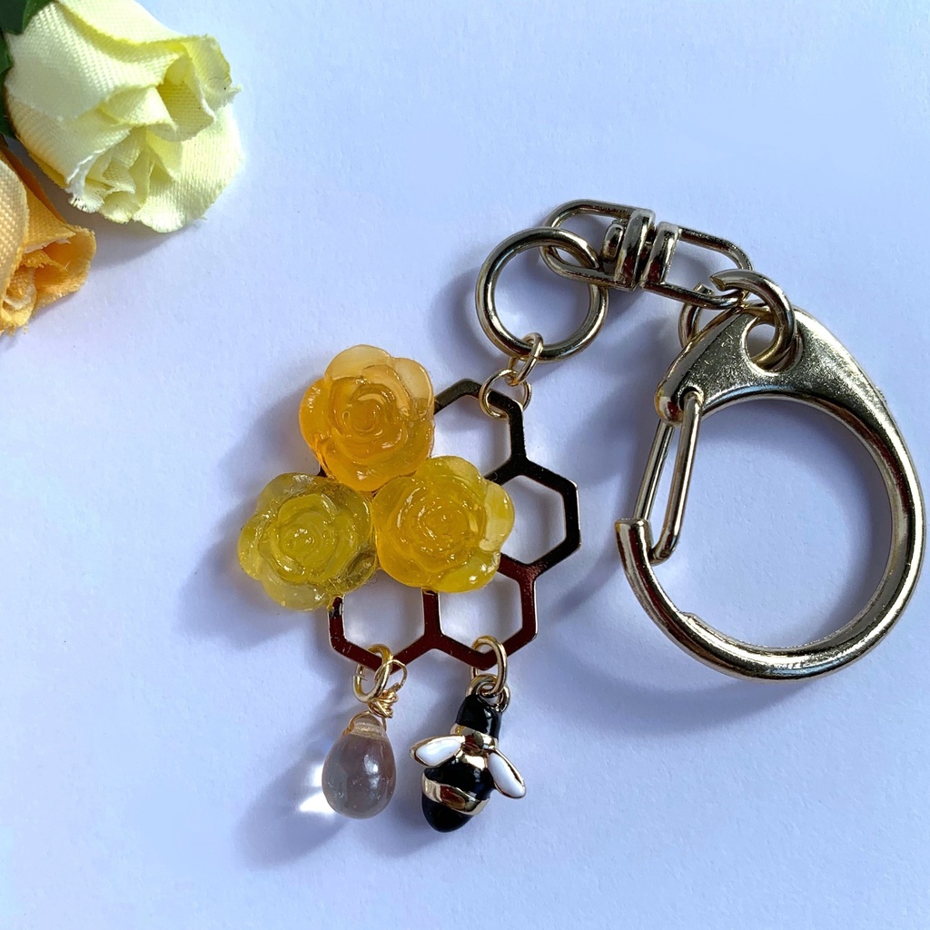 蜂蜜の薔薇アクセサリー