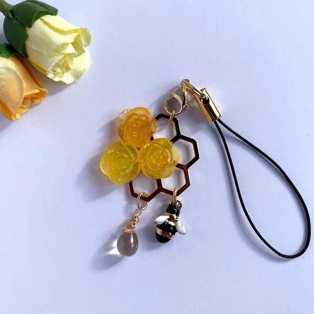 蜂蜜の薔薇アクセサリー