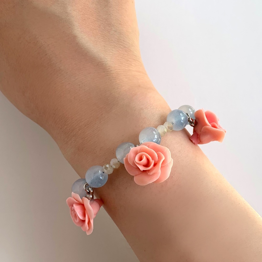 渚の薔薇ワイヤーブレスレット