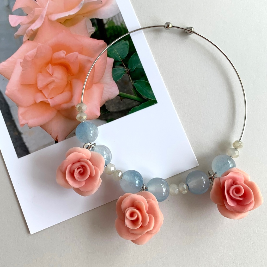 渚の薔薇ワイヤーブレスレット