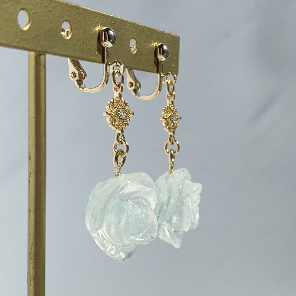 ホワイトローズ・クリスマスイヤリング・ピアス・ネックレス