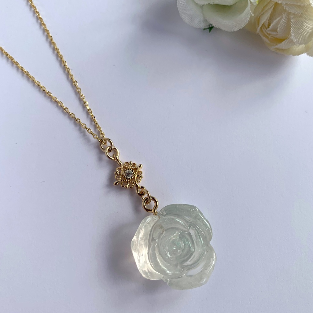 ホワイトローズ・クリスマスイヤリング・ピアス・ネックレス