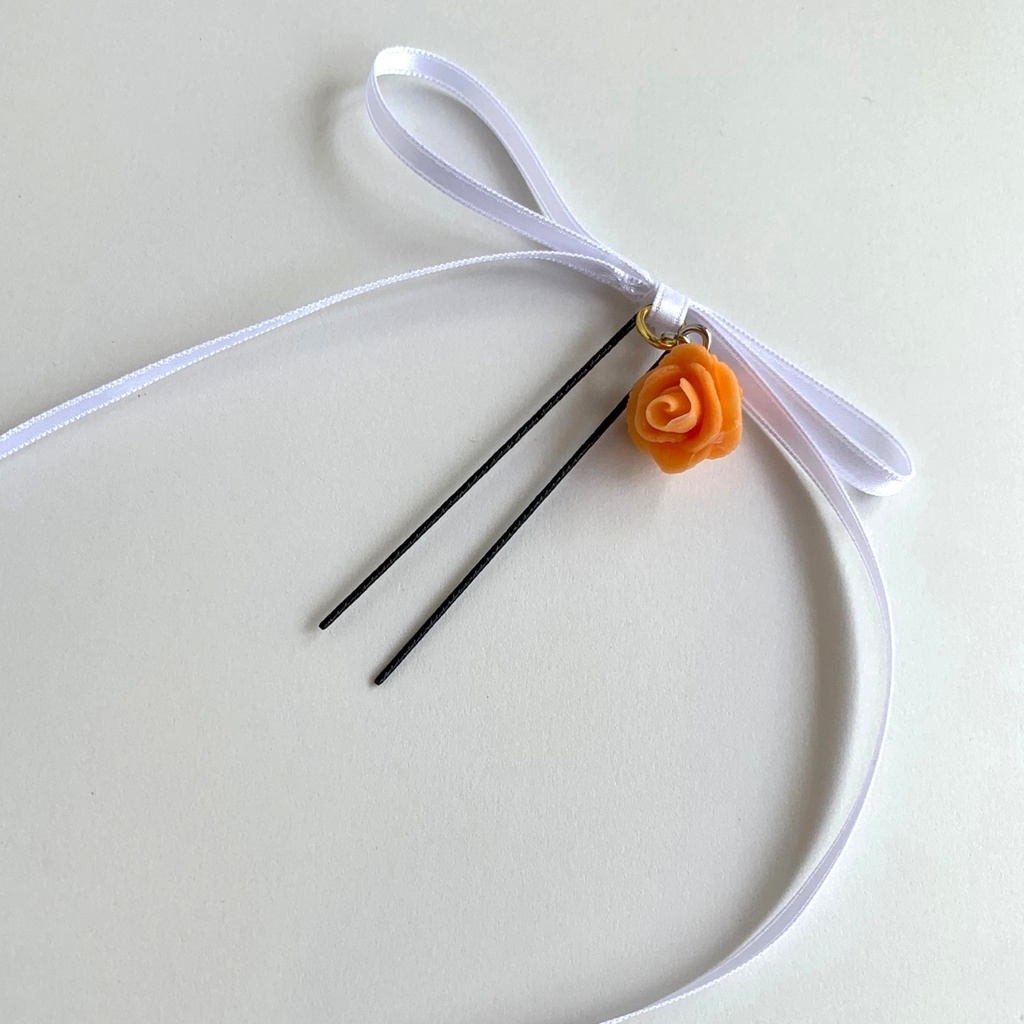 笑顔の薔薇ロングリボンアクセサリー