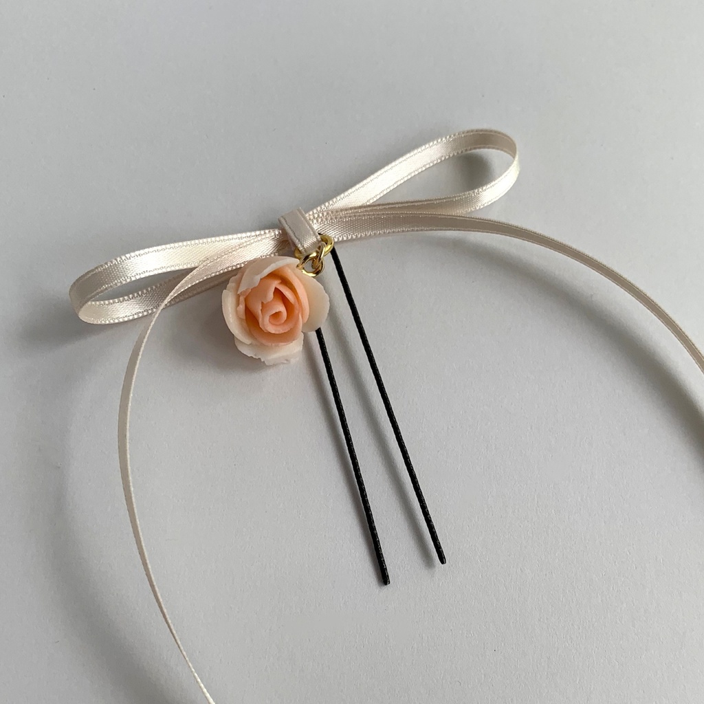 喜びの薔薇ロングリボンアクセサリー