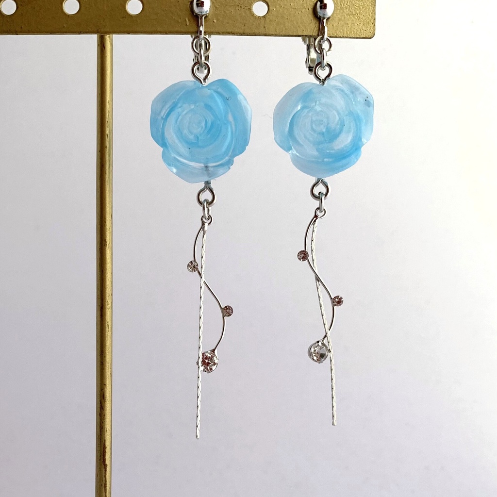 薔薇の風鈴 イヤリング・ピアス