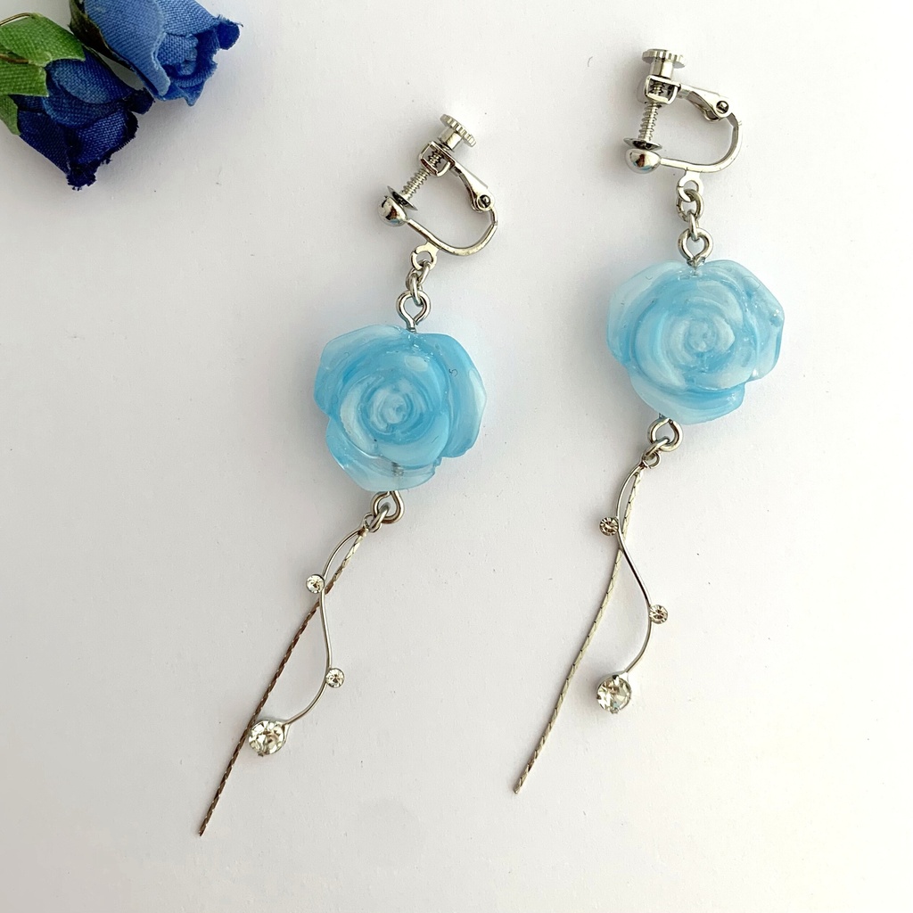 薔薇の風鈴 イヤリング・ピアス