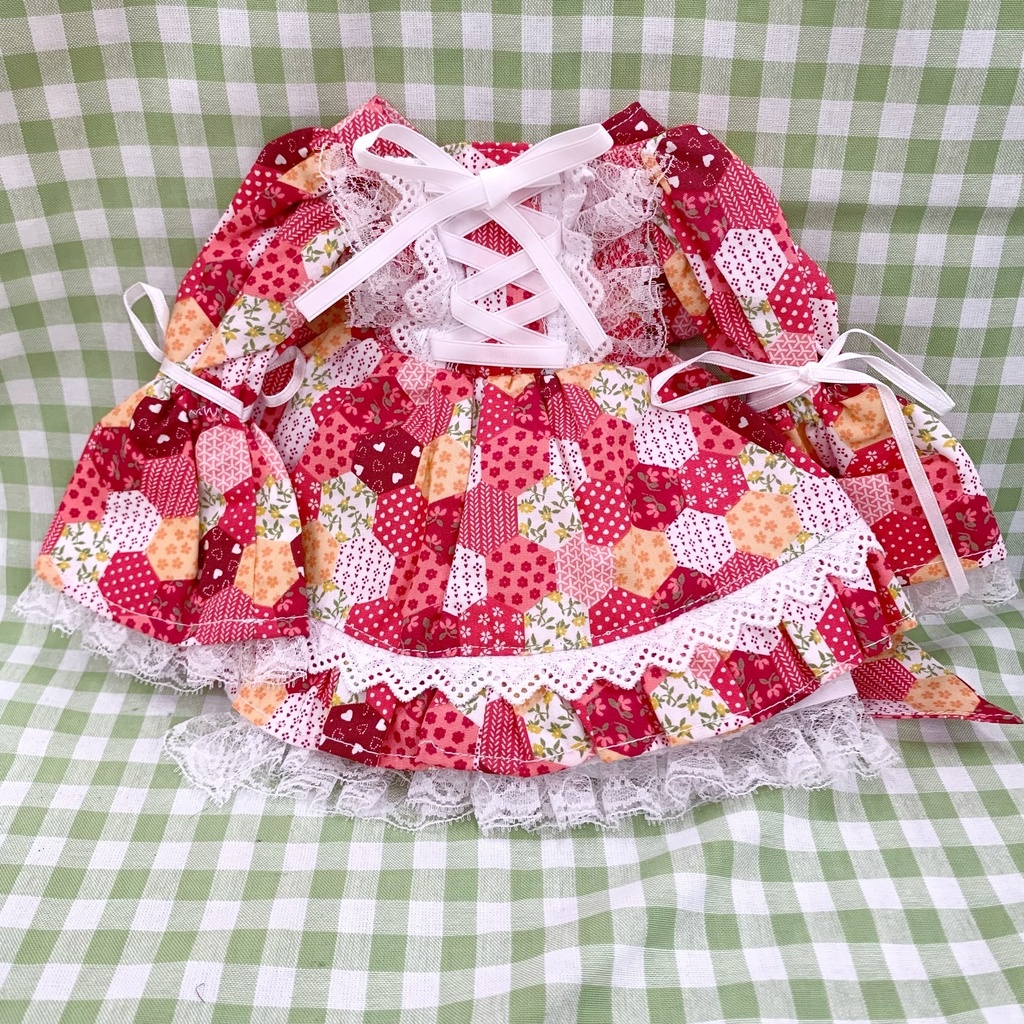 バッスルドレス