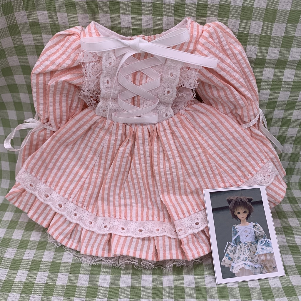 バッスルドレス