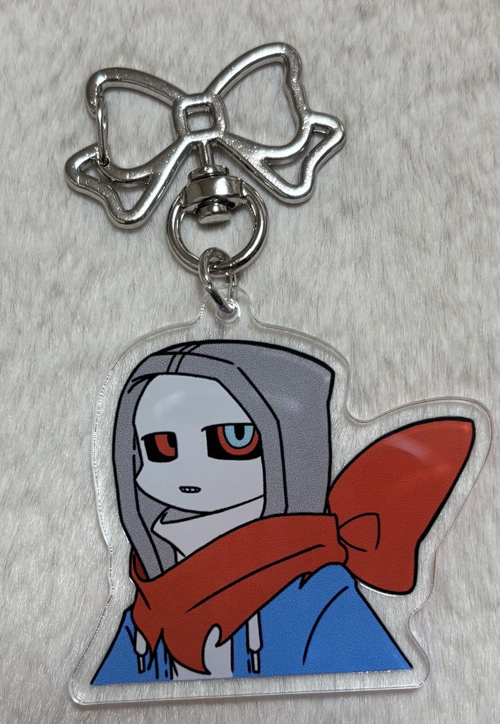 ⚠️作成ミスにより小さくしてしまいましたので値引きしてます⚠️「5cm」継続組ソロ両面アクキー「リボン結びマーダー」「食いしん坊ホラー」「自撮りキラー」