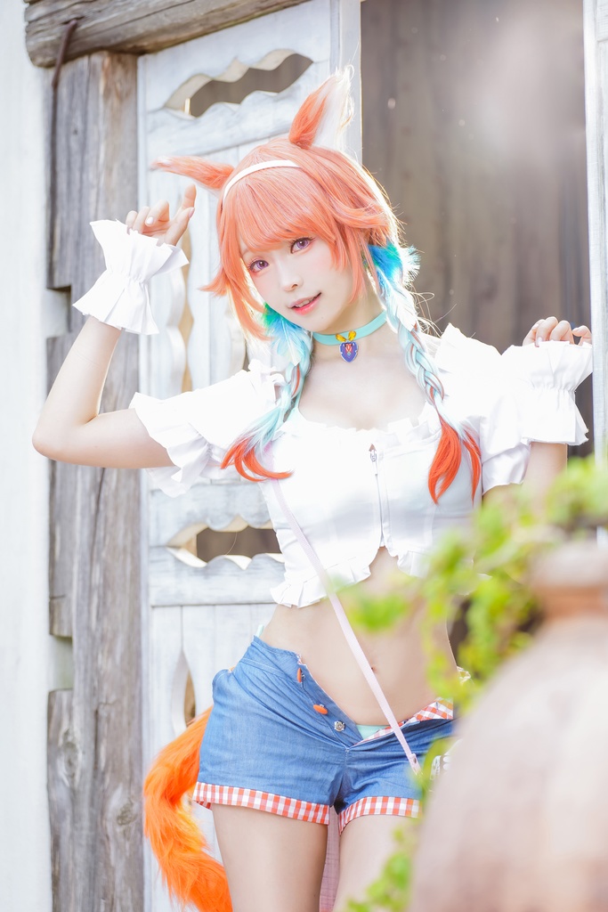 Ely【小鳥遊キアラ水着】