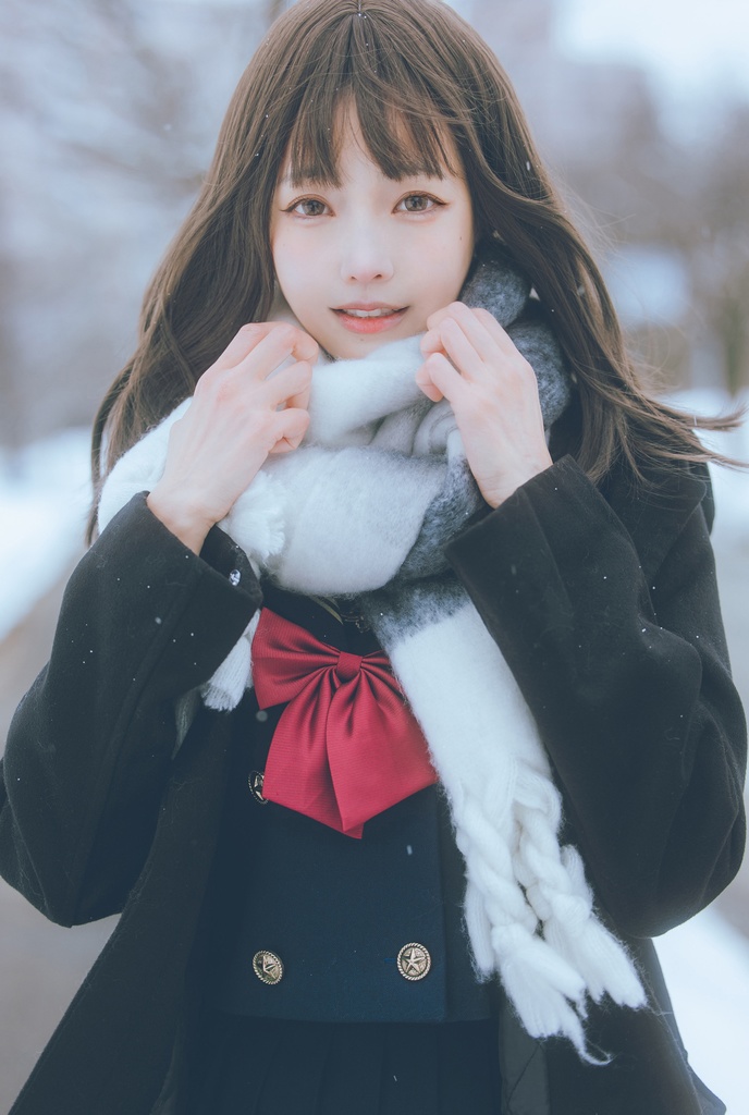 Ely【白い雪と制服】