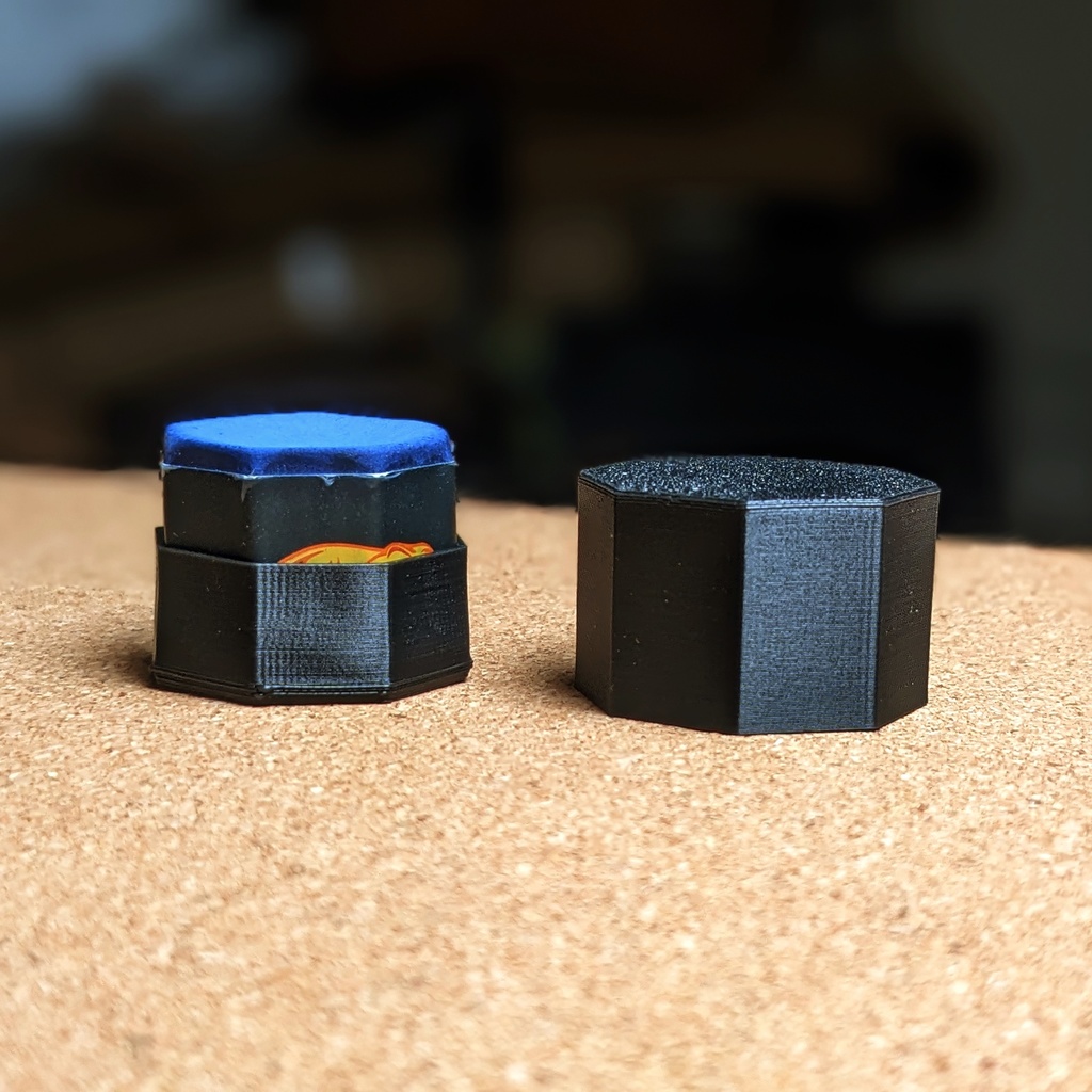 プレデター製チョークにフィットするシンプルな8角形チョークケース