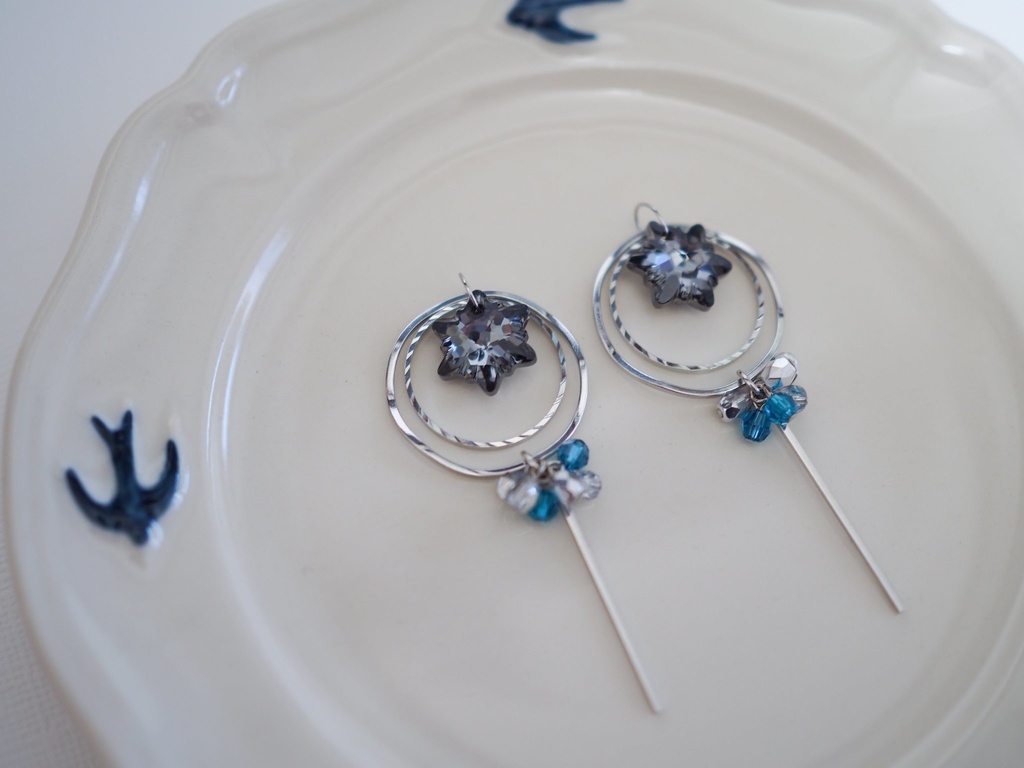 シルバーアッシュ イメージカラーイヤリング・ピアス