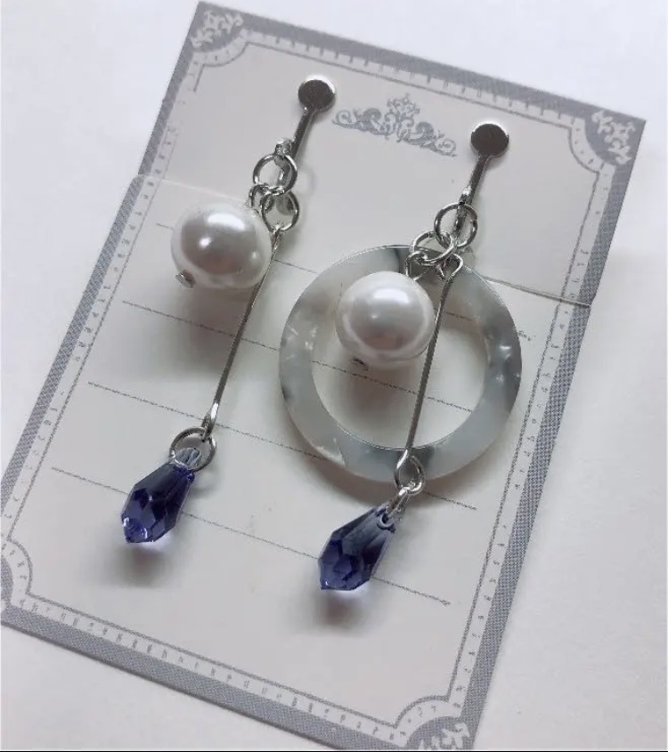 オクタヴィネルモチーフピアス/イヤリング