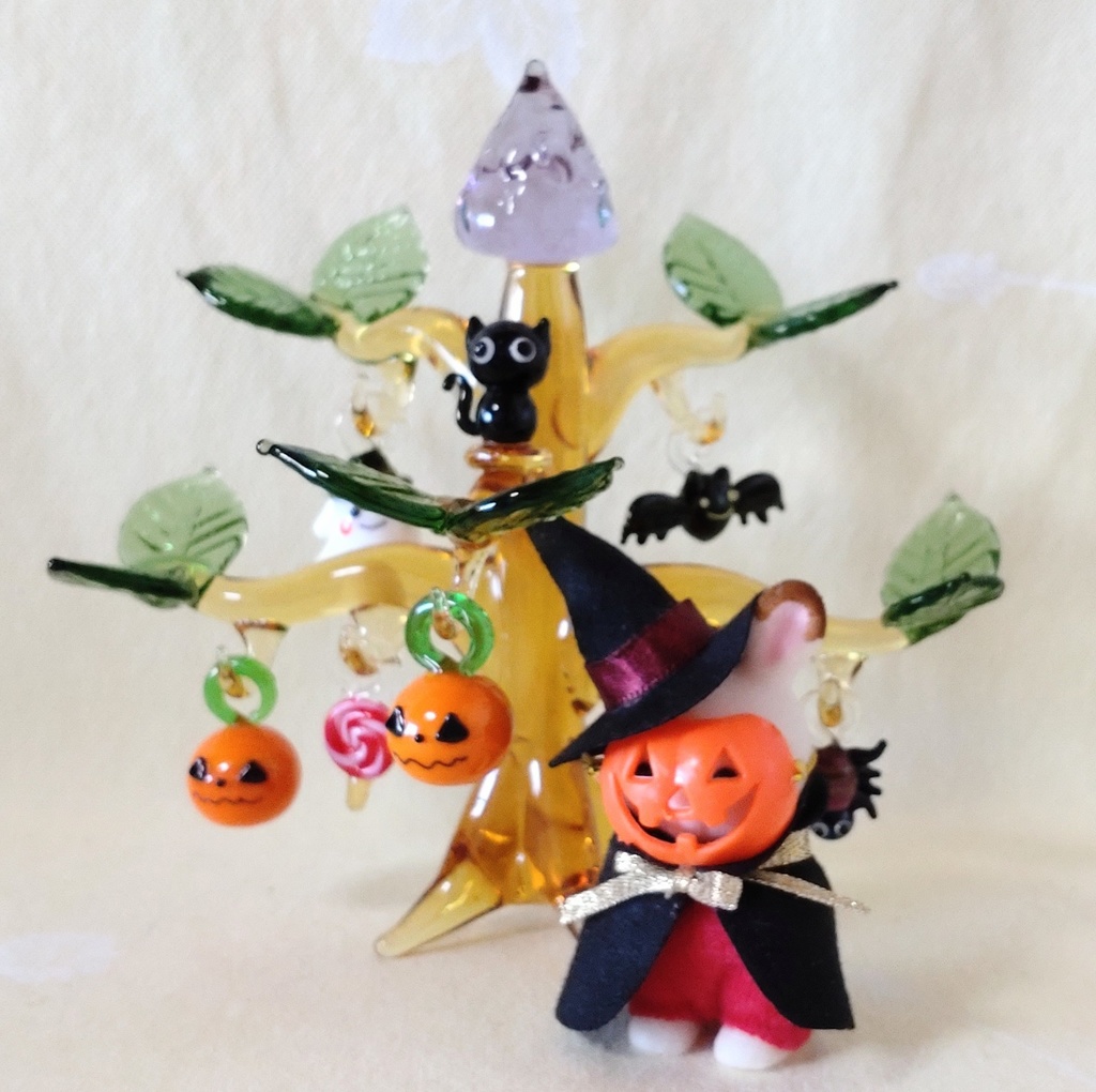 とっぷ隊(シルバニア赤ちゃん部隊)オススメ❗️ 『Trick or Treatセット』と単品小物