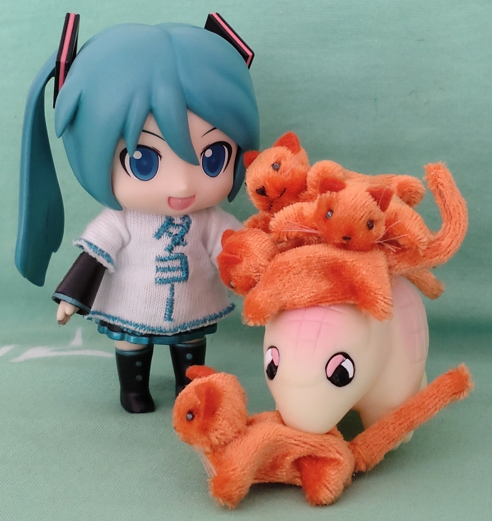 『ねこかぶり』(「猫をかぶる」体現アイテム)