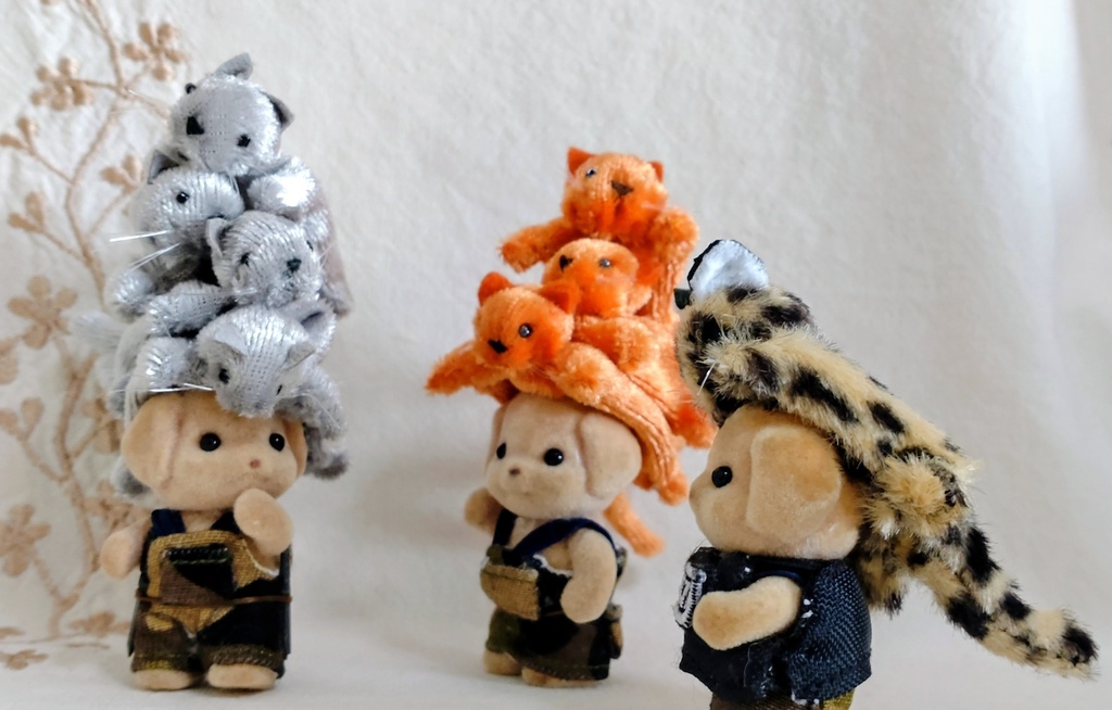 『ねこかぶり』(「猫をかぶる」体現アイテム)