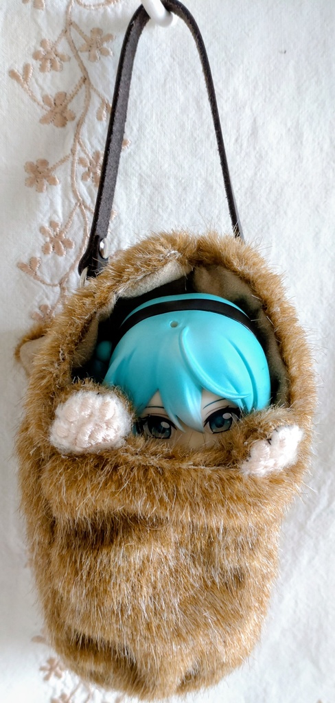 【made in rabbit field】ねんどろいどどーるサイズ&オビツろいど対応『きゃりぐるみ』🐾本革製ストラップ付