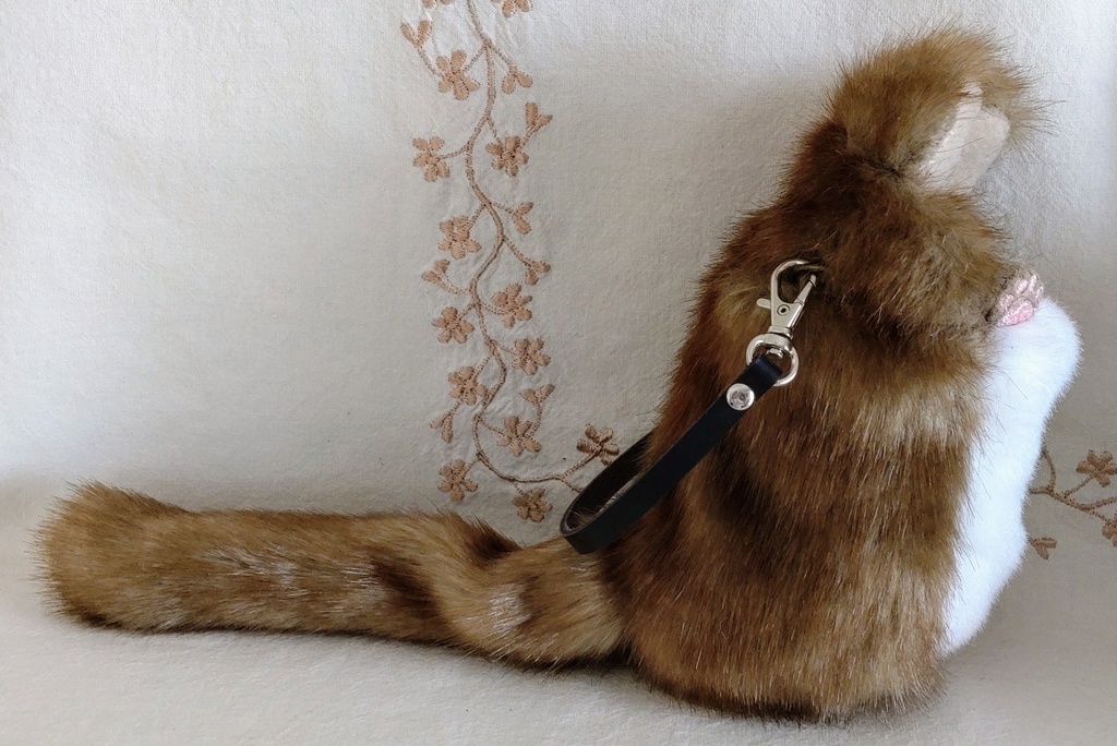 【made in rabbit field】ねんどろいどどーるサイズ&オビツろいど対応『きゃりぐるみ』🐾本革製ストラップ付