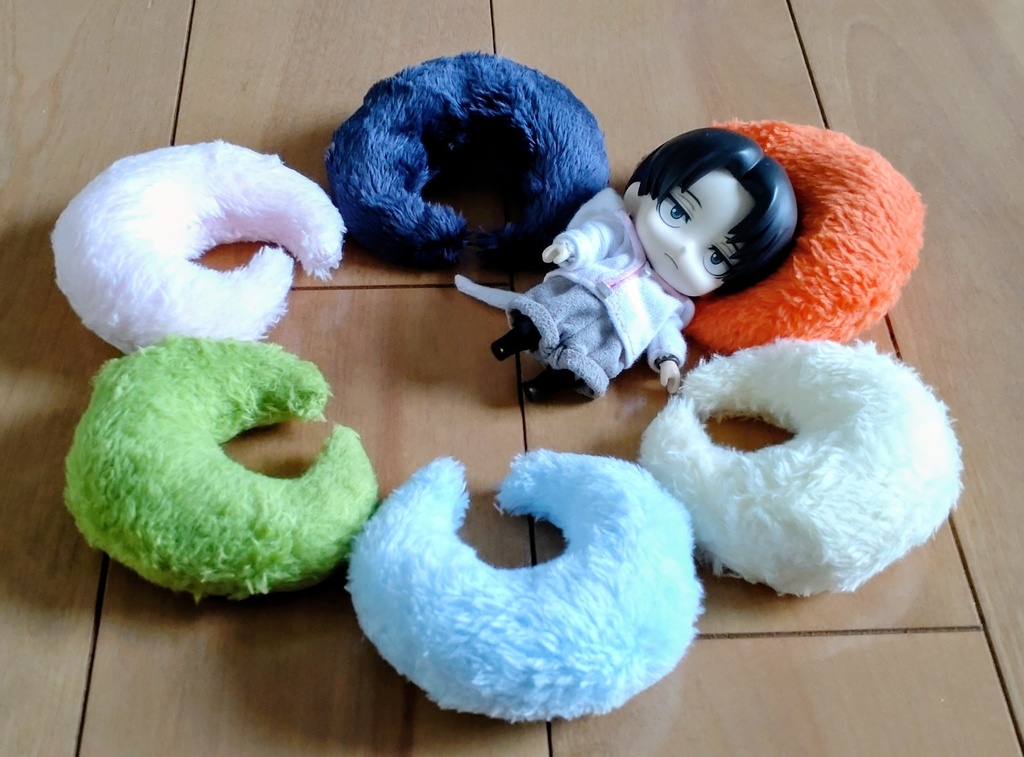 送料無料❗️【made in rabbit field】三日月クッション6色