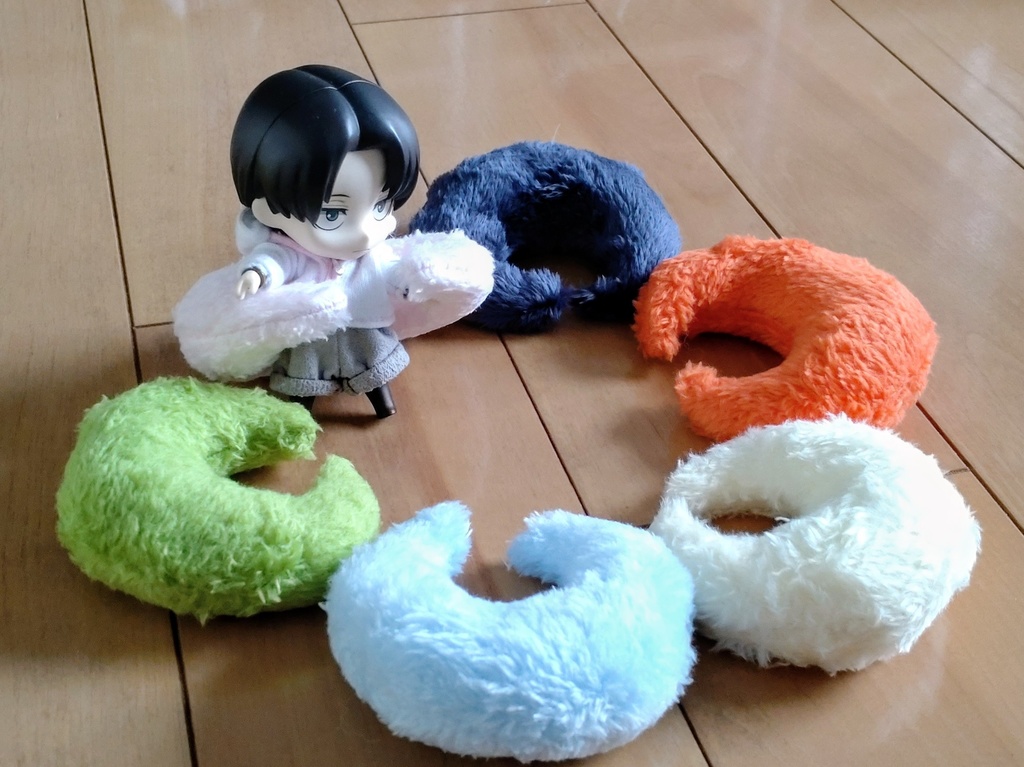 送料無料❗️【made in rabbit field】三日月クッション6色