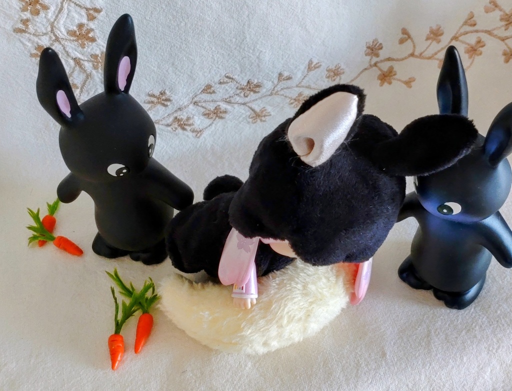 送料無料❗️【made in rabbit field】三日月クッション6色