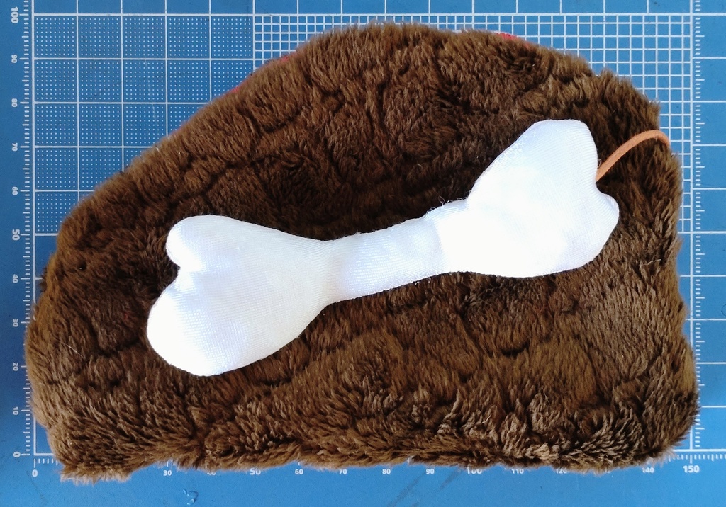 アフターイベント特価❗️【made in rabbit field】ねんどろ&ねんどーる小物❋ねんねこステーキ/リバーシブル仕様ホネまくら付