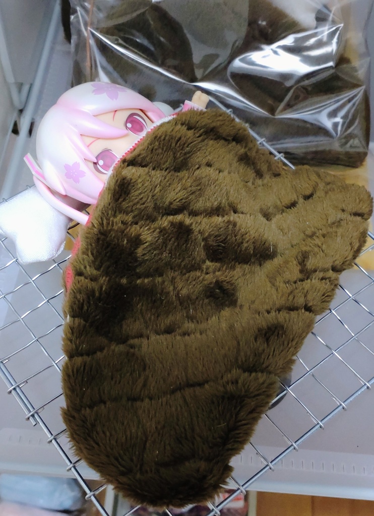 アフターイベント特価❗️【made in rabbit field】ねんどろ&ねんどーる小物❋ねんねこステーキ/リバーシブル仕様ホネまくら付