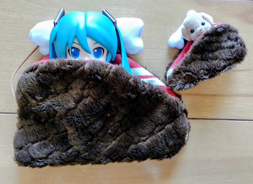 アフターイベント特価❗️【made in rabbit field】ねんどろ＆ねんどーる小物❋ねんねこステーキ/リバーシブル仕様ホネまくら付