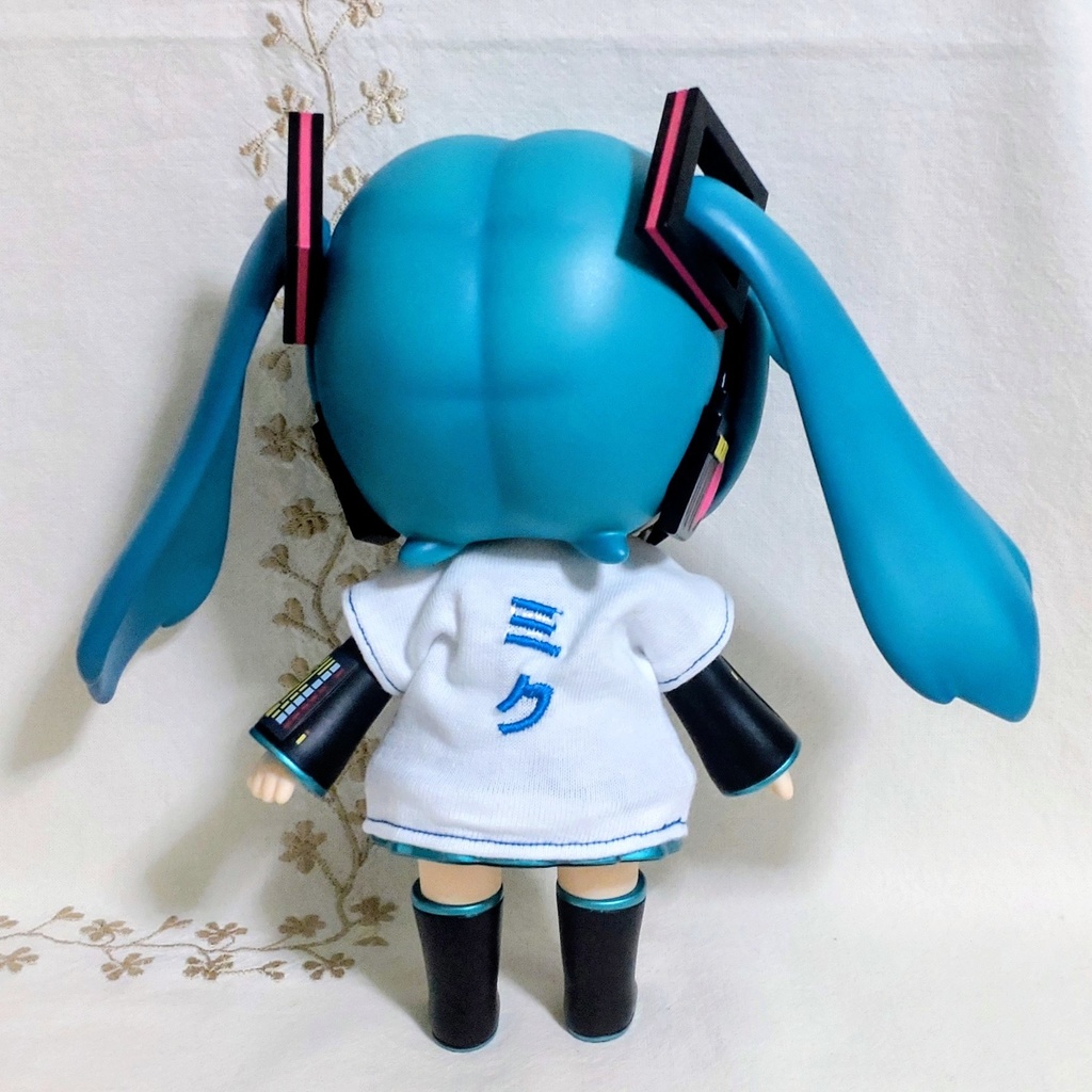 【made in rabbit field】ねんどろらーじコスチューム*「ミク」「ダヨー」刺繍Tシャツ