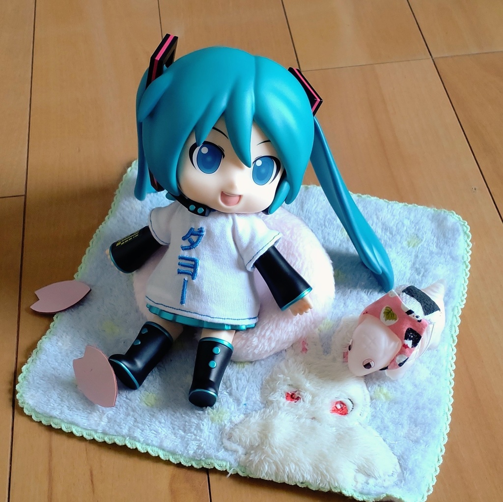 送料無料❗️【made in rabbit field】らーじ三日月クッション
