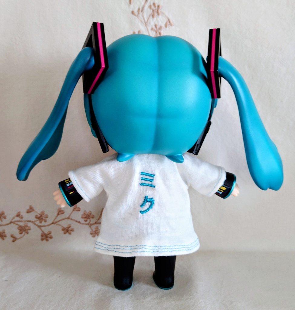 ねんどろらーじコスチューム*WF夏限定「ミク」「ダヨー」リバーシブルAラインワンピTシャツ