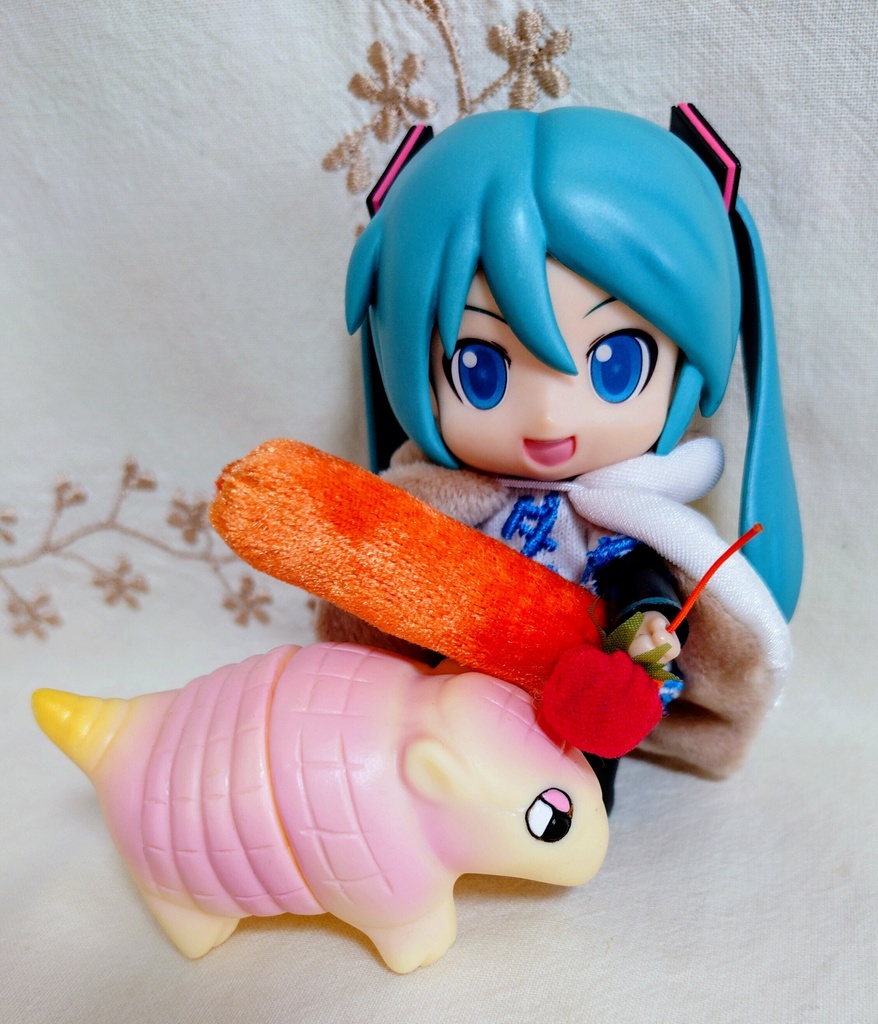 ねんどろ&ねんどーる小物『ねんねこ月見サンド』