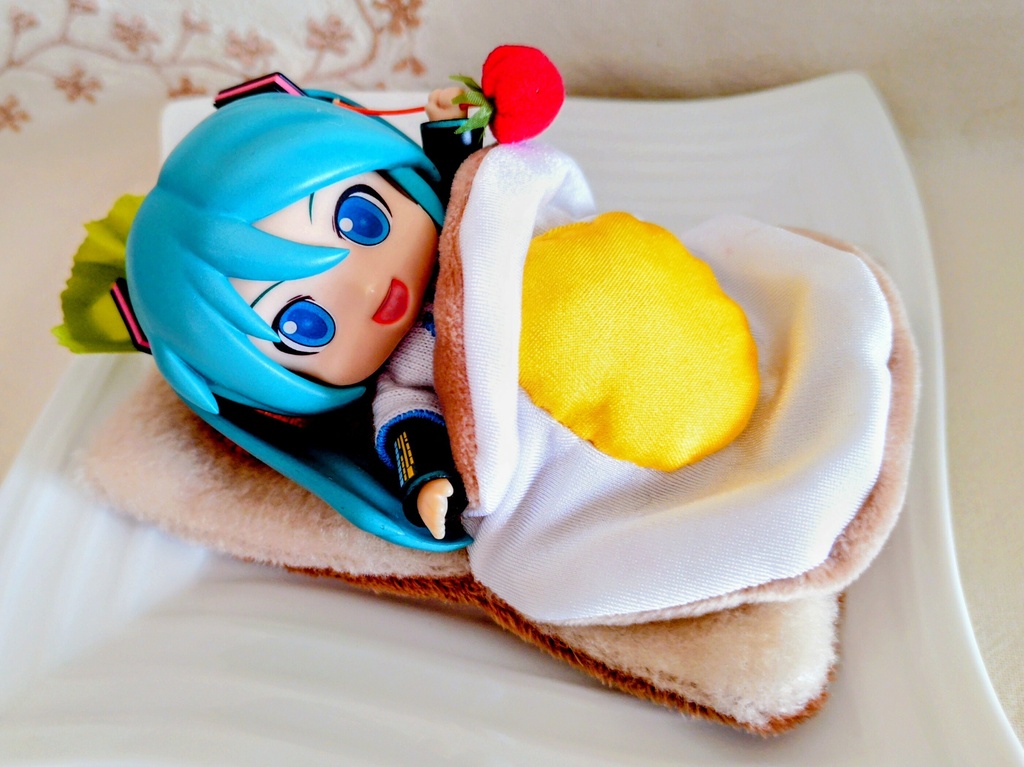 ねんどろ&ねんどーる小物『ねんねこ月見サンド』