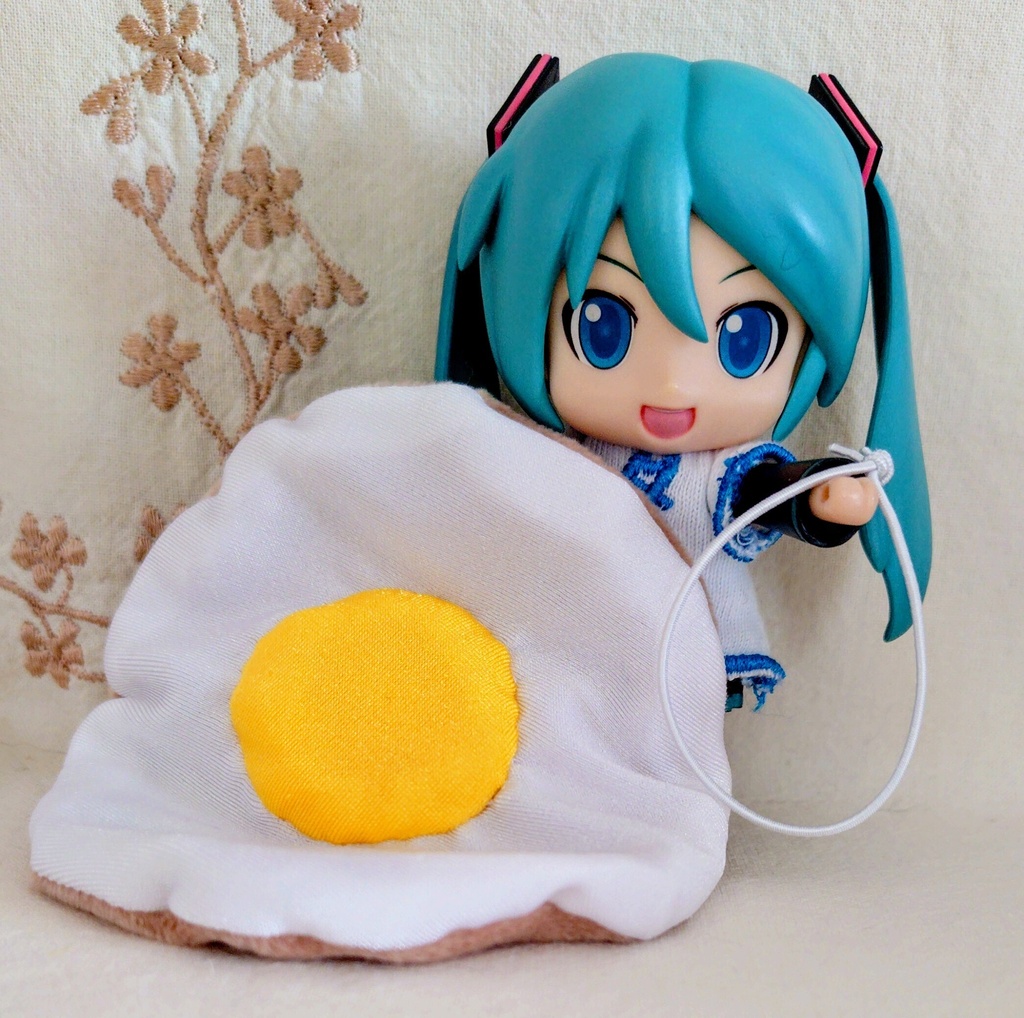 ねんどろ&ねんどーる小物『ねんねこ月見サンド』