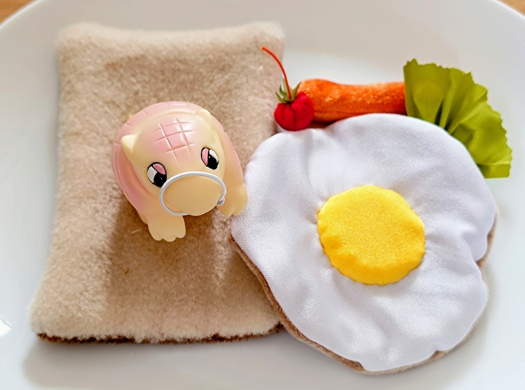 ねんどろ&ねんどーる小物『ねんねこ月見サンド』