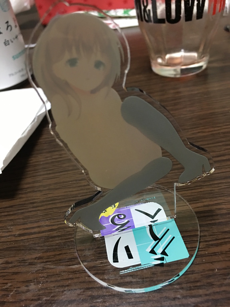 私服で至福なデリへるちゃんアクリルフィギュア