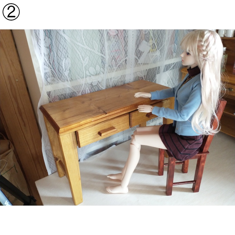 アンティーク風テーブル