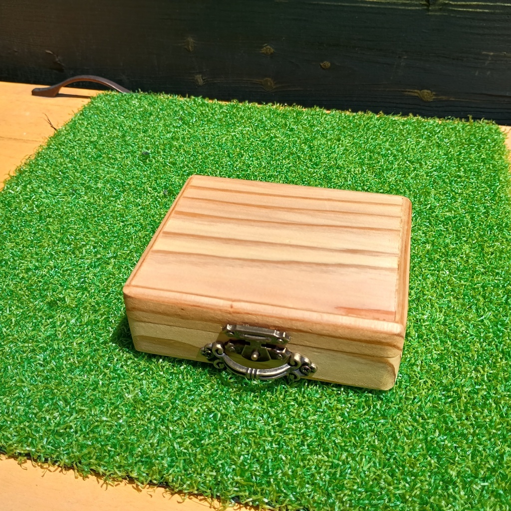 ドール用木製トランク（中）