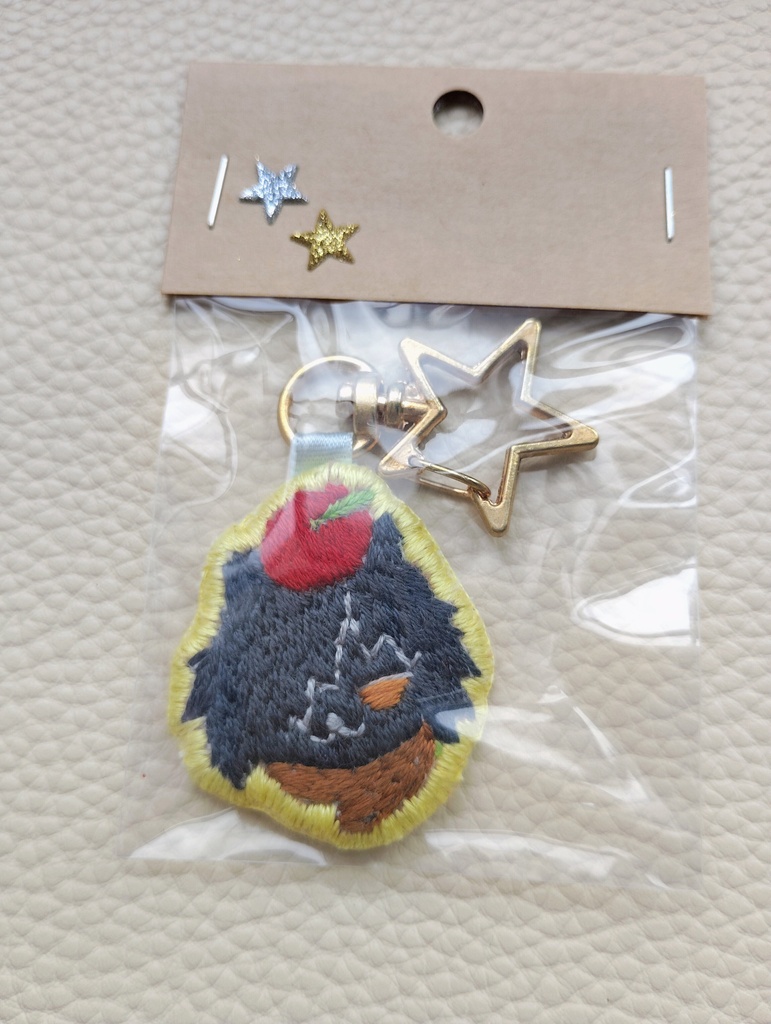 ぽめ刺繍キーホルダー【リンゴ】