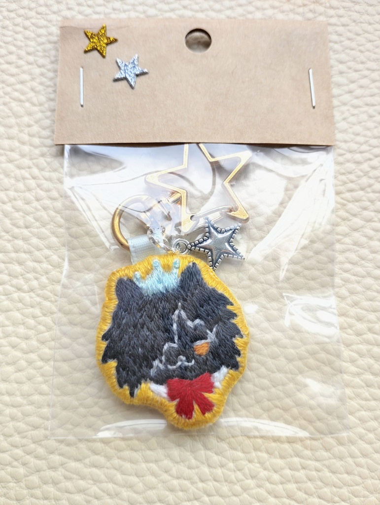 ぽめ刺繍キーホルダー【王冠】