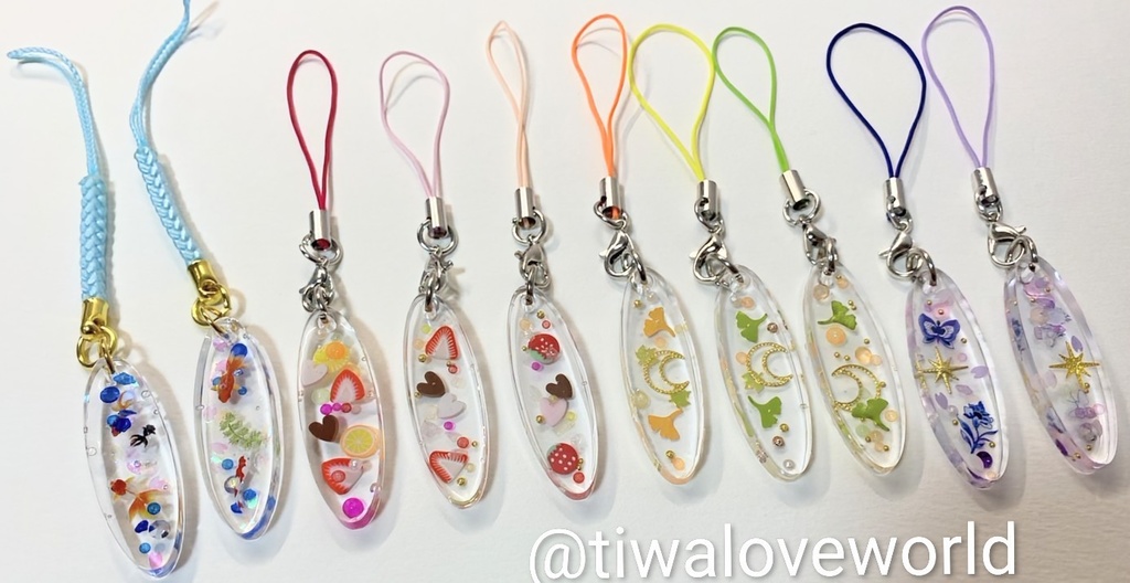 ハンドメイド作品　レジンストラップ　各種