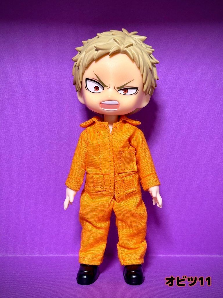 オレンジ囚人服