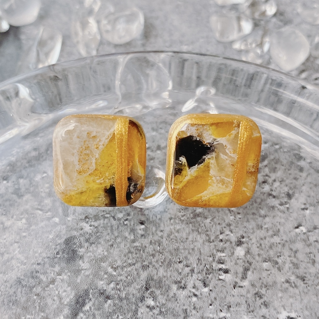 【刀剣乱舞】髭切 イメージ ピアス 小さめ