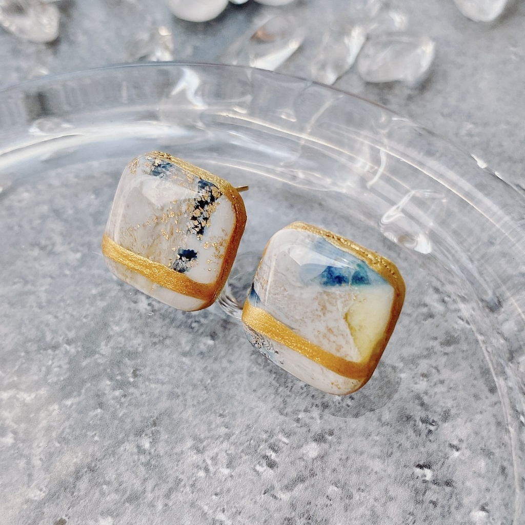 【刀剣乱舞】鶴丸国永 イメージ ピアス 小さめ