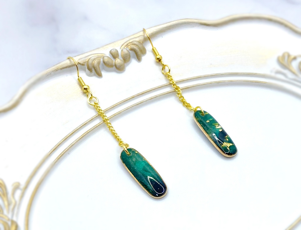 【ヒロアカ】緑谷出久 イメージ ピアス 小さめ