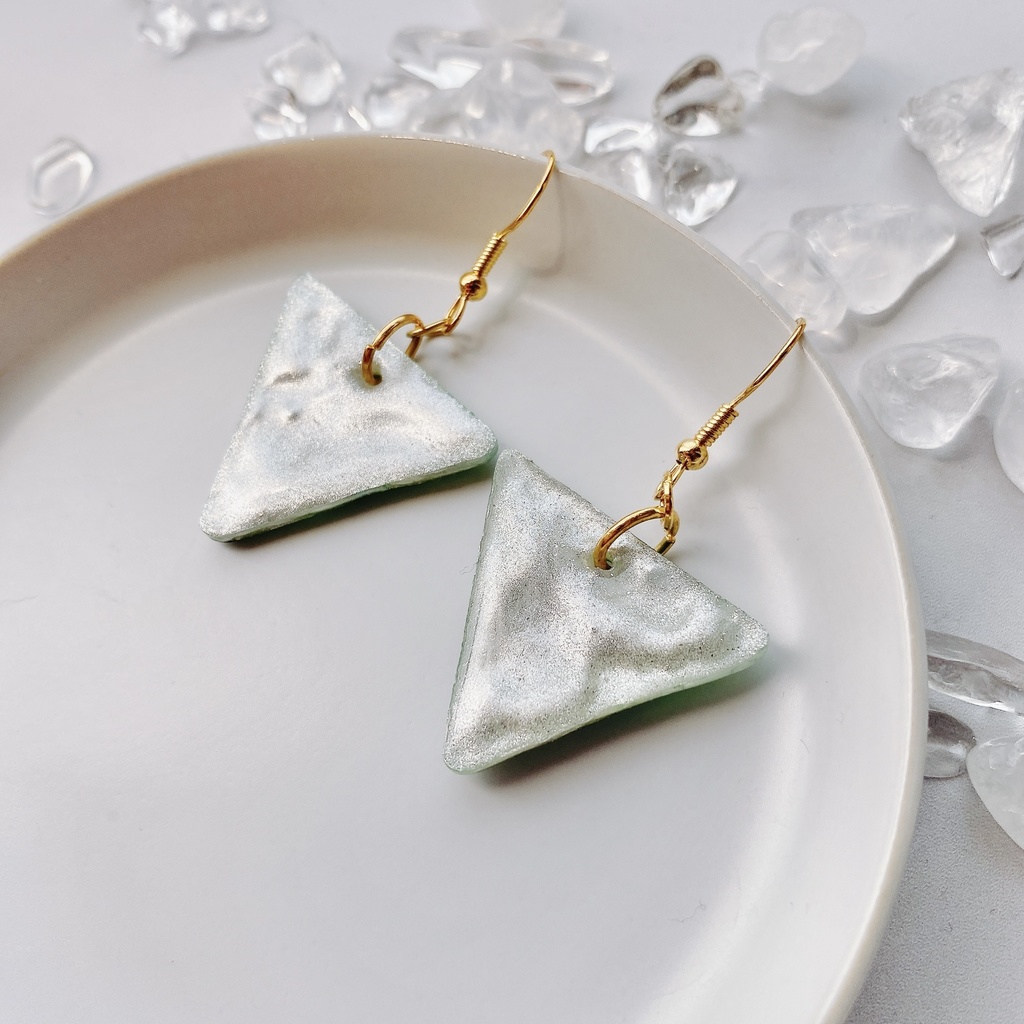 【ヒロアカ】緑谷出久 イメージ ピアス 大きめ