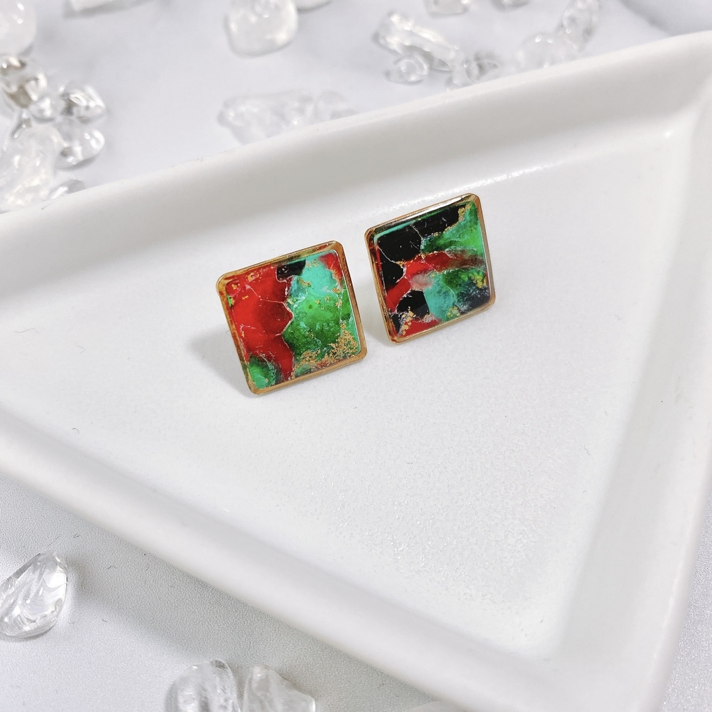 【ヒロアカ】緑谷出久 イメージ ピアス 小さめ